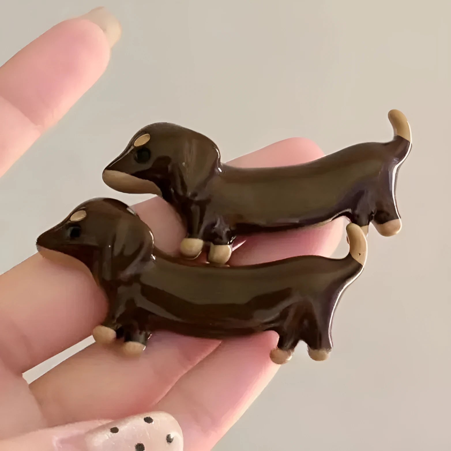 Dachshund dog design hair clip barrettes with electroplated finish and delicate styling