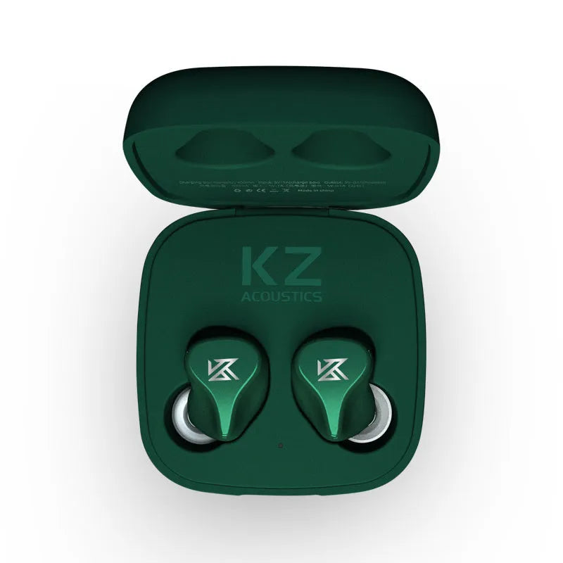 Black or green Z1 true wireless Bluetooth 5.0 earbuds with in-ear design