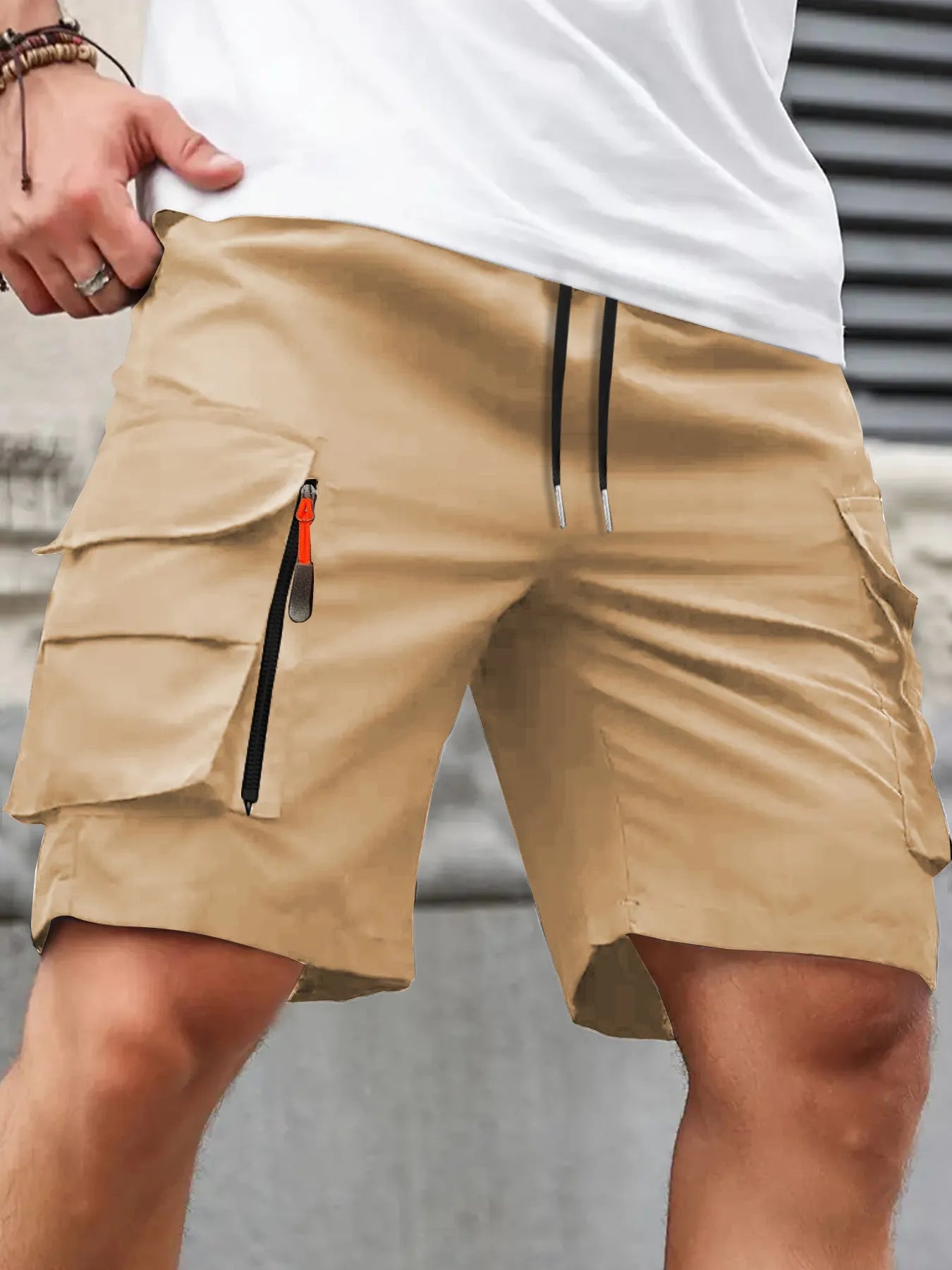Men's loose cargo shorts in polyester cotton, summer sport shorts with straight-leg design, multiple colour options