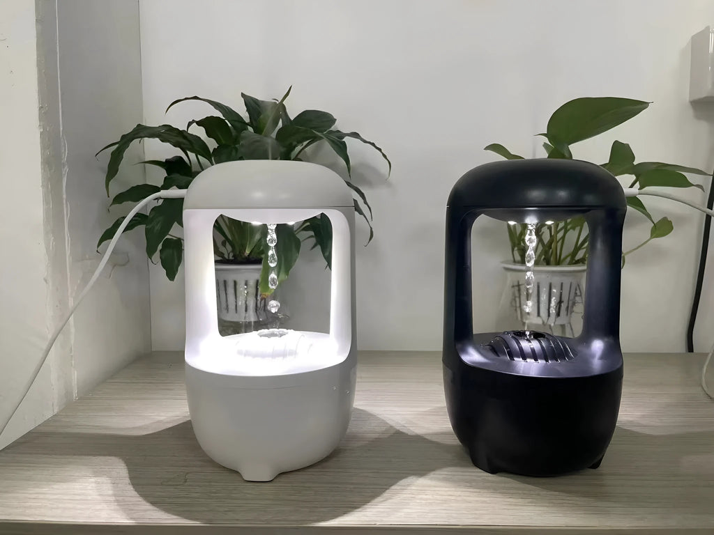 Anti gravity water drop humidifier with 500ml capacity and USB power in black or white colour