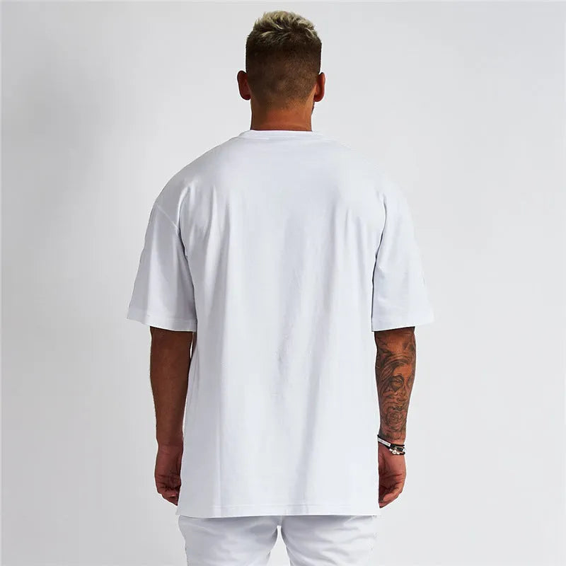 Five-point sleeve cotton bodybuilding sports t-shirt in black, round neck, front view