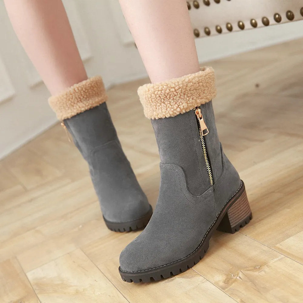 Snow boots with rubber sole and plush lining in black, grey, green, or orange