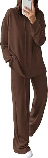 Women's polyester long-sleeve jogging suit in green with matching trousers