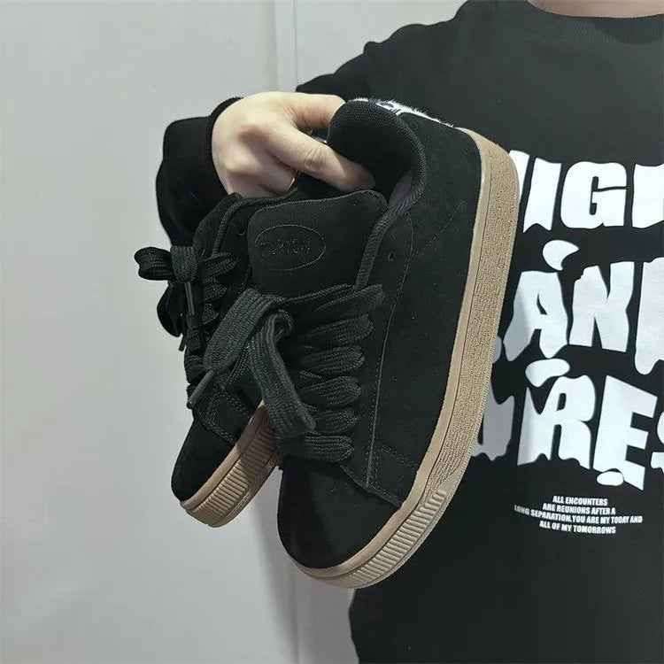 Black retro low-top sneakers with waterproof platform sole and artificial PU upper