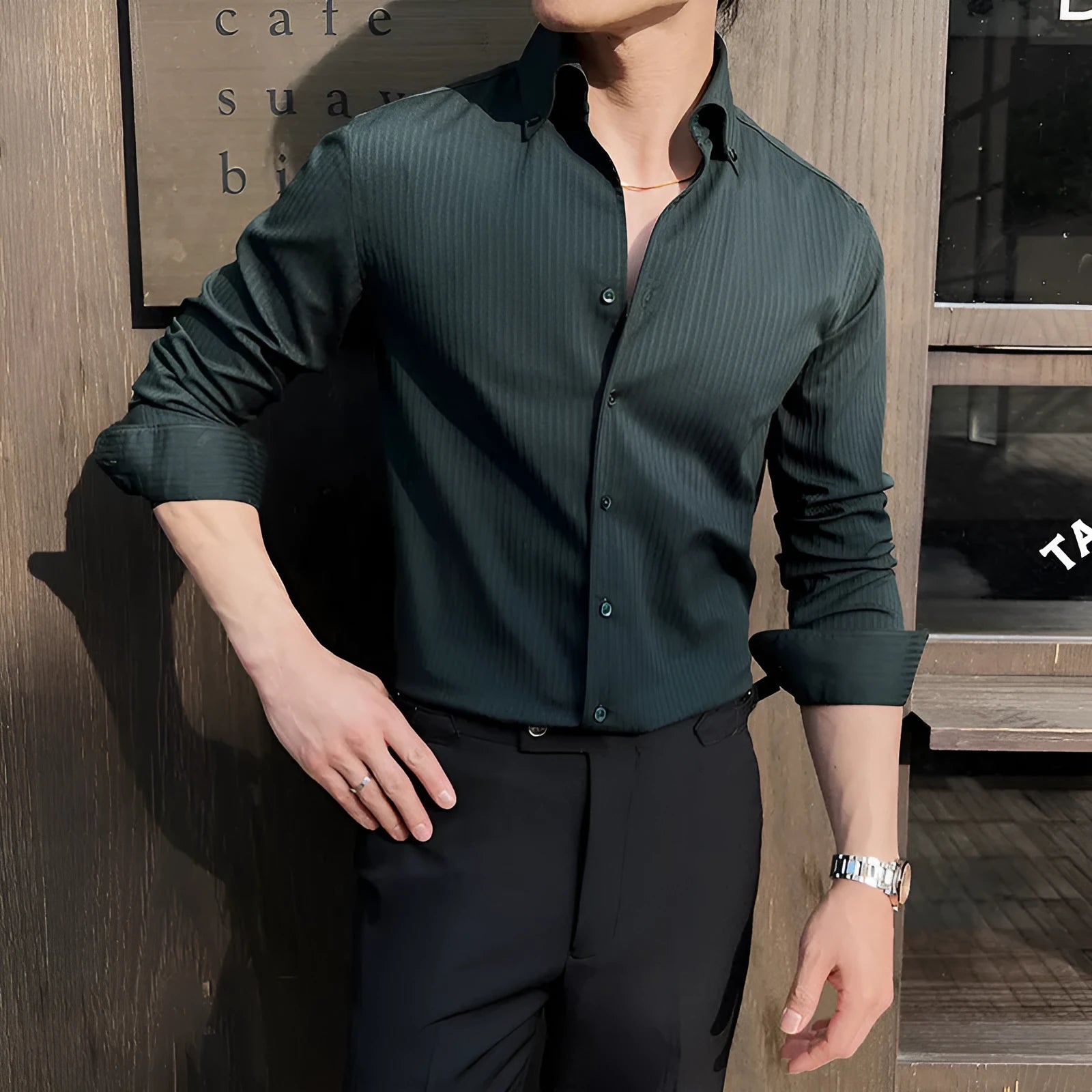 Men's striped V-neck long sleeve casual shirt in chemical fibre blend fabric