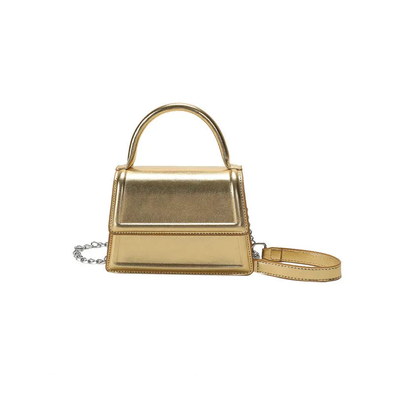 Retro shoulder crossbody bag in horizontal square shape with sewing line detail