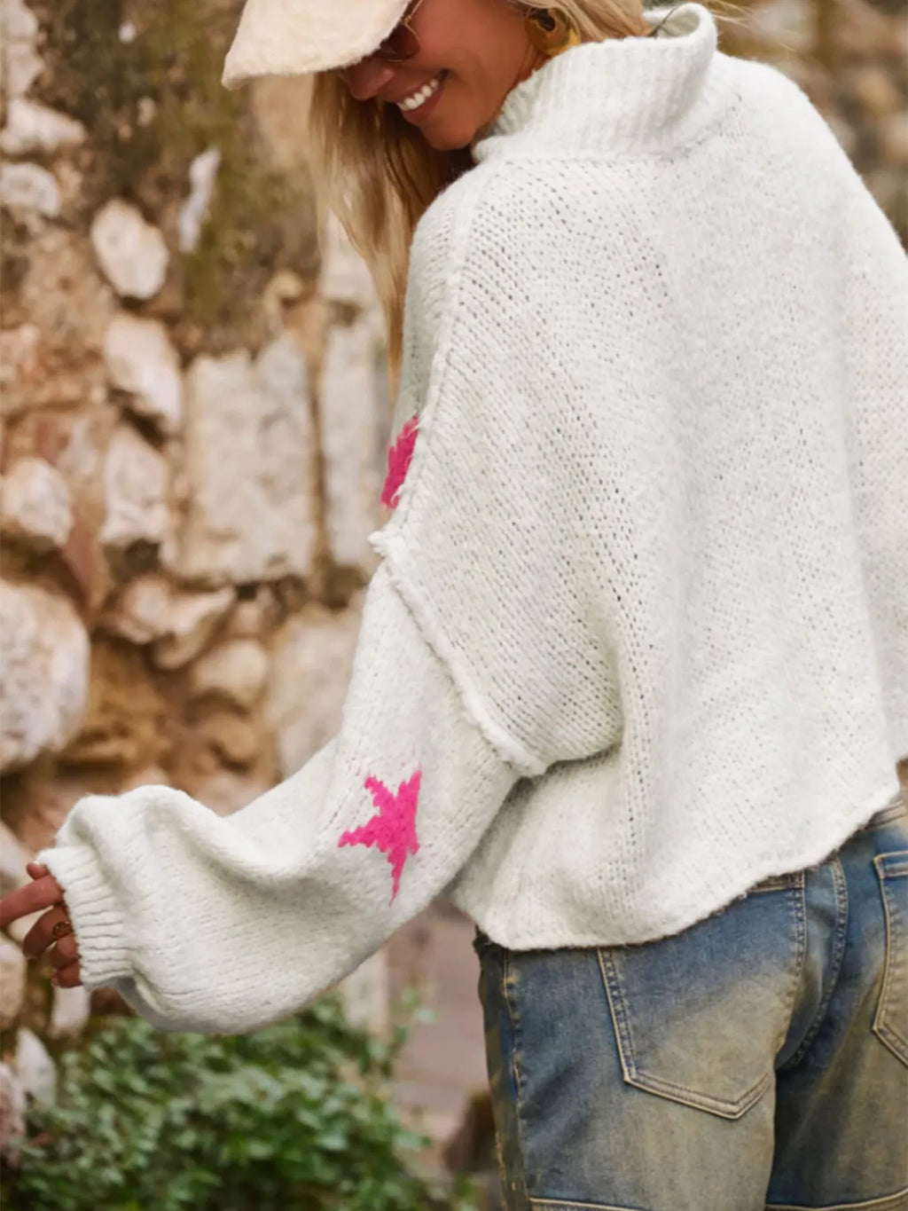 White women's imitation velvet pullover jumper with star pattern and turtleneck design