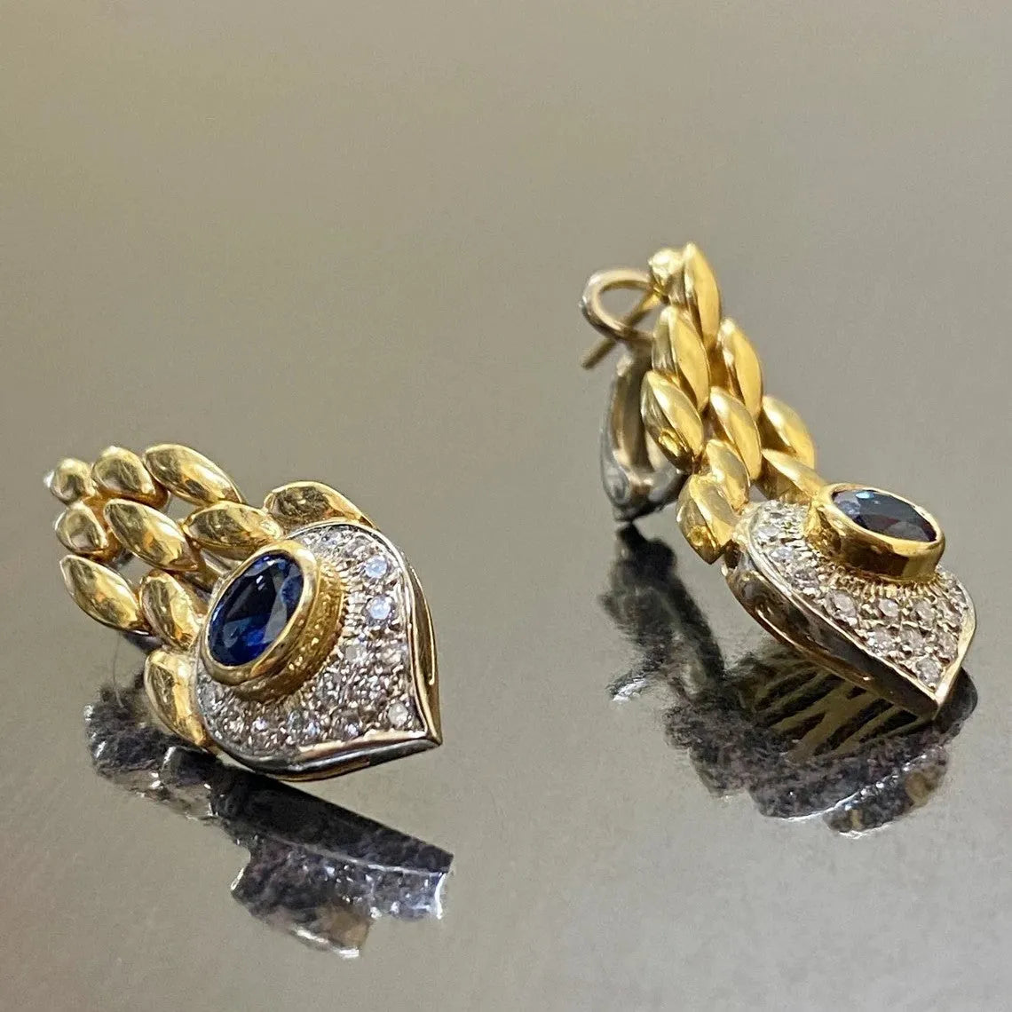 Retro fashion creative women's earrings with snake design in imitation gold colour