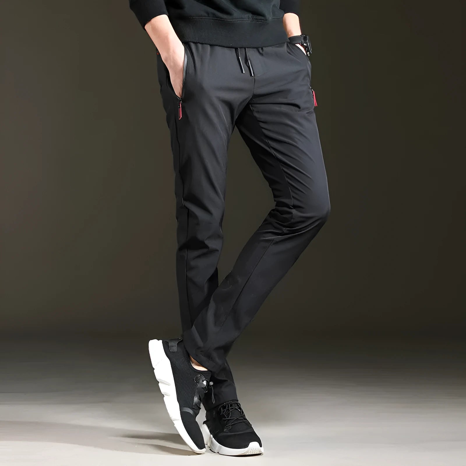 Men's slim cropped sweatpants in black with elasticated waist and relaxed fit, available in multiple sizes up to 5XL