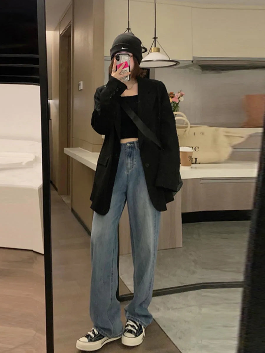 Korean-style solid colour suit jacket with long sleeves and practical pockets