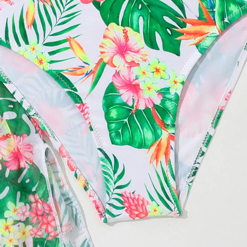 Girls' floral two-piece swimsuit in Korean style for swimming sports