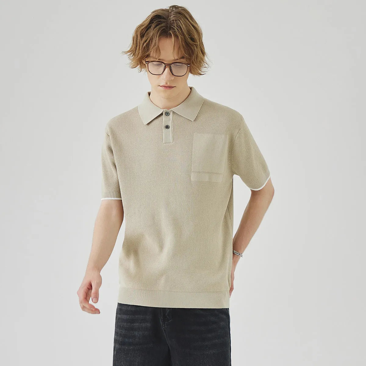 Men's summer business casual sweater with contrast colour lapels, short sleeves, solid colour, polyester fabric