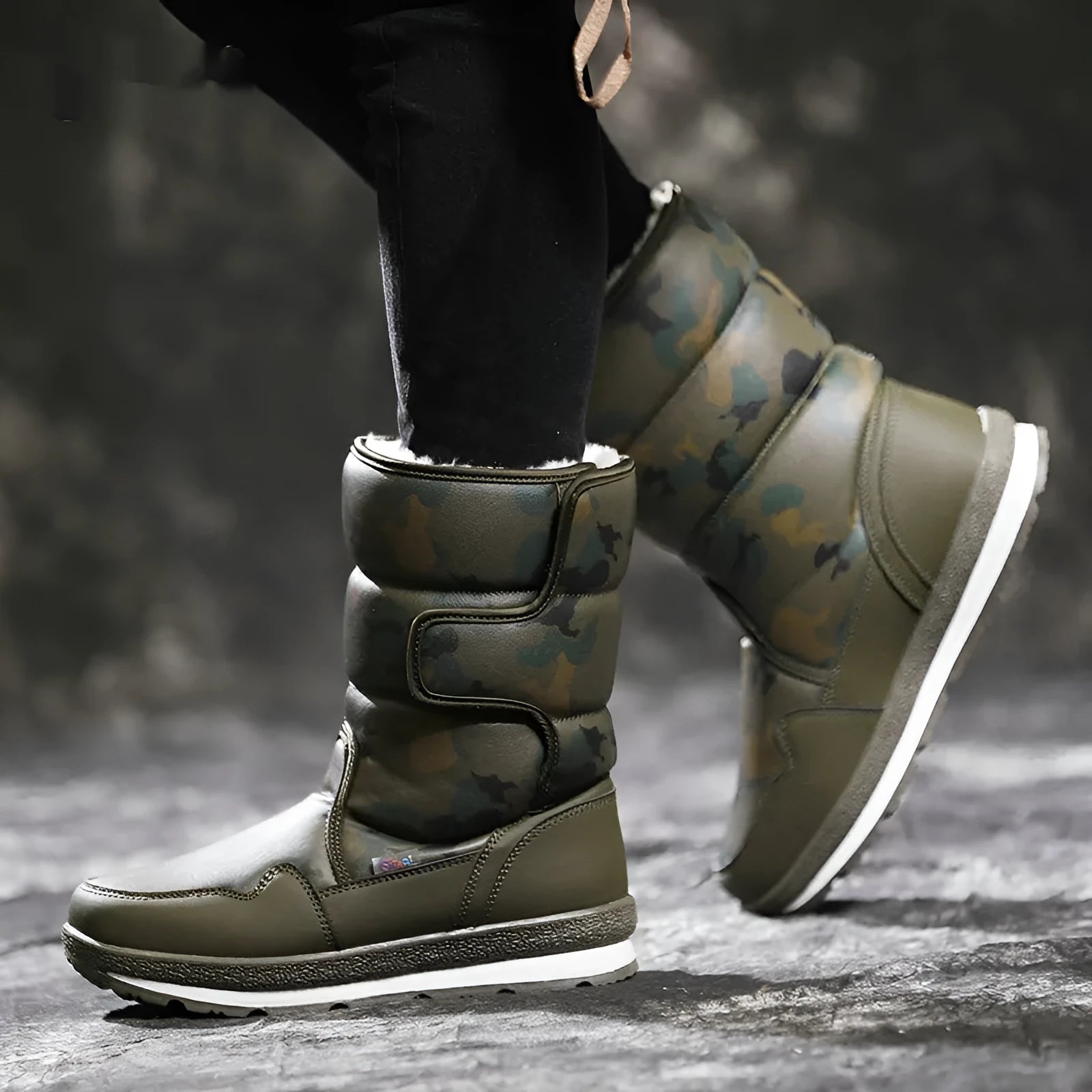 Children's waterproof slip-resistant fleece-lined mid-top snow boots in multiple colours for winter