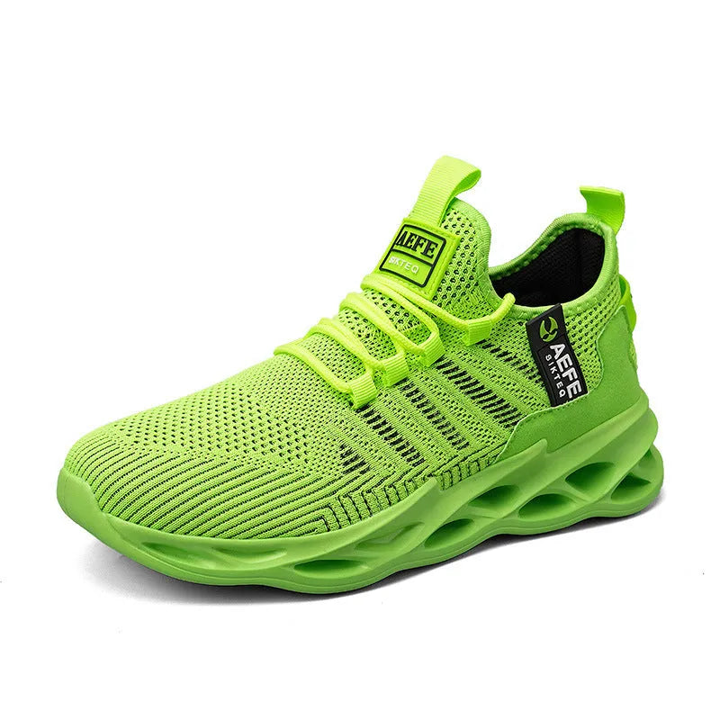 Mesh breathable casual running shoes for men Korean style plus size with cross straps in black