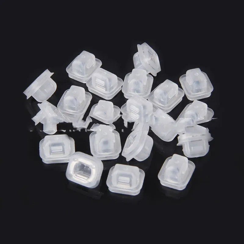 BMW 5 Series 7 Series interior plastic fastener clips pack of 100 with 17.3mm x 15.2mm dimensions