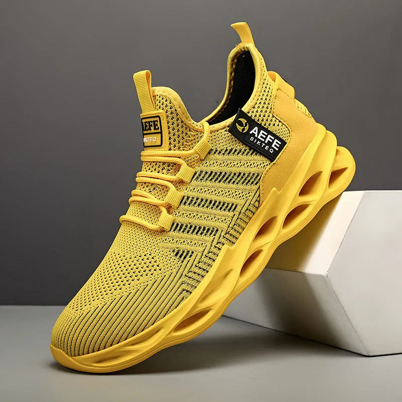 Mesh breathable casual running shoes for men Korean style plus size with cross straps in black