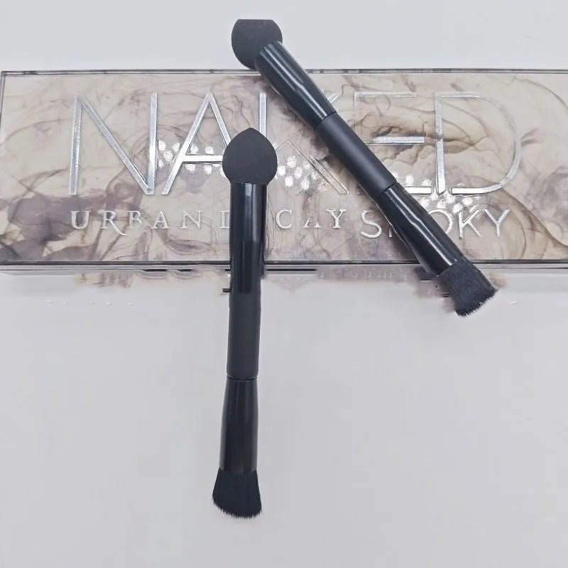 Black wooden handle concealer brush with sponge tip for dark circles