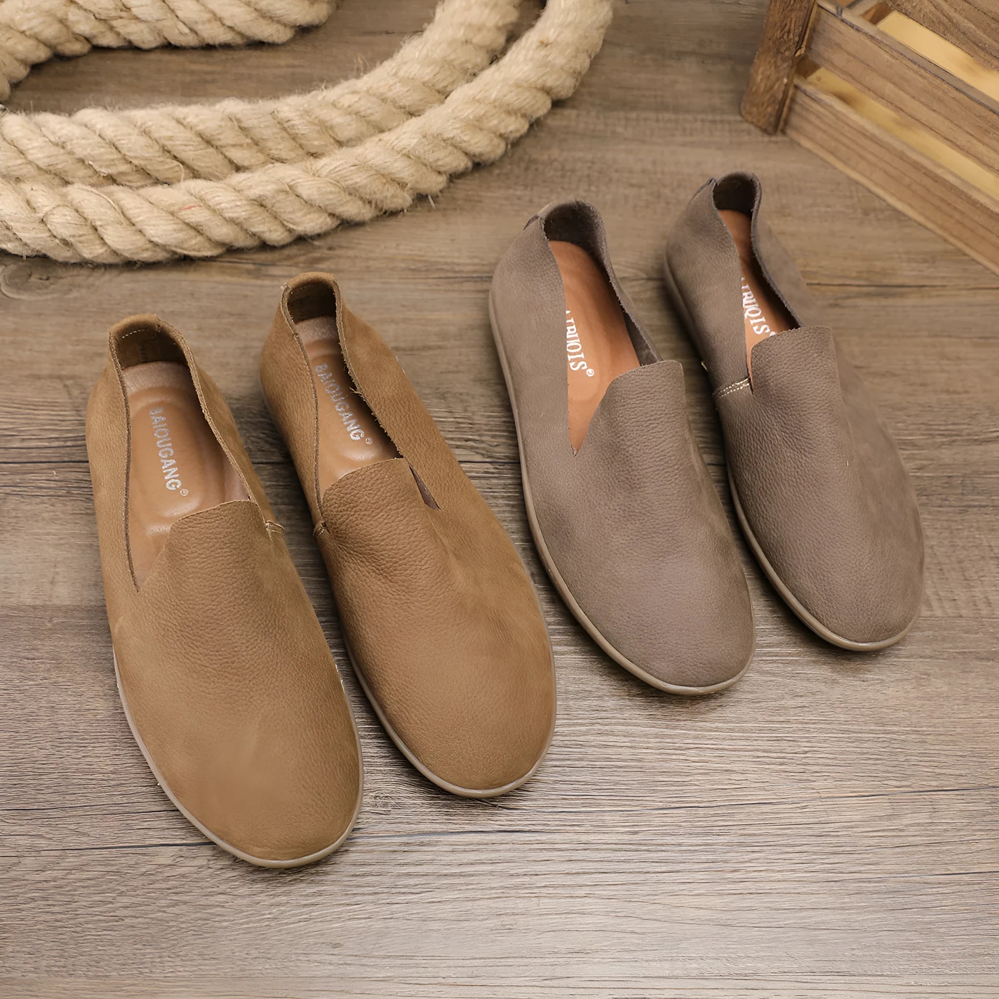 Handmade men's low-top casual shoes in khaki and grey with a cowhide lining and rubber sole.