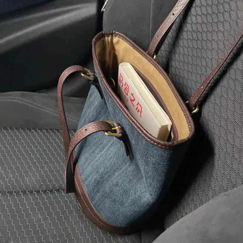 Denim patchwork one-shoulder bucket handbag with 23x27x16cm dimensions