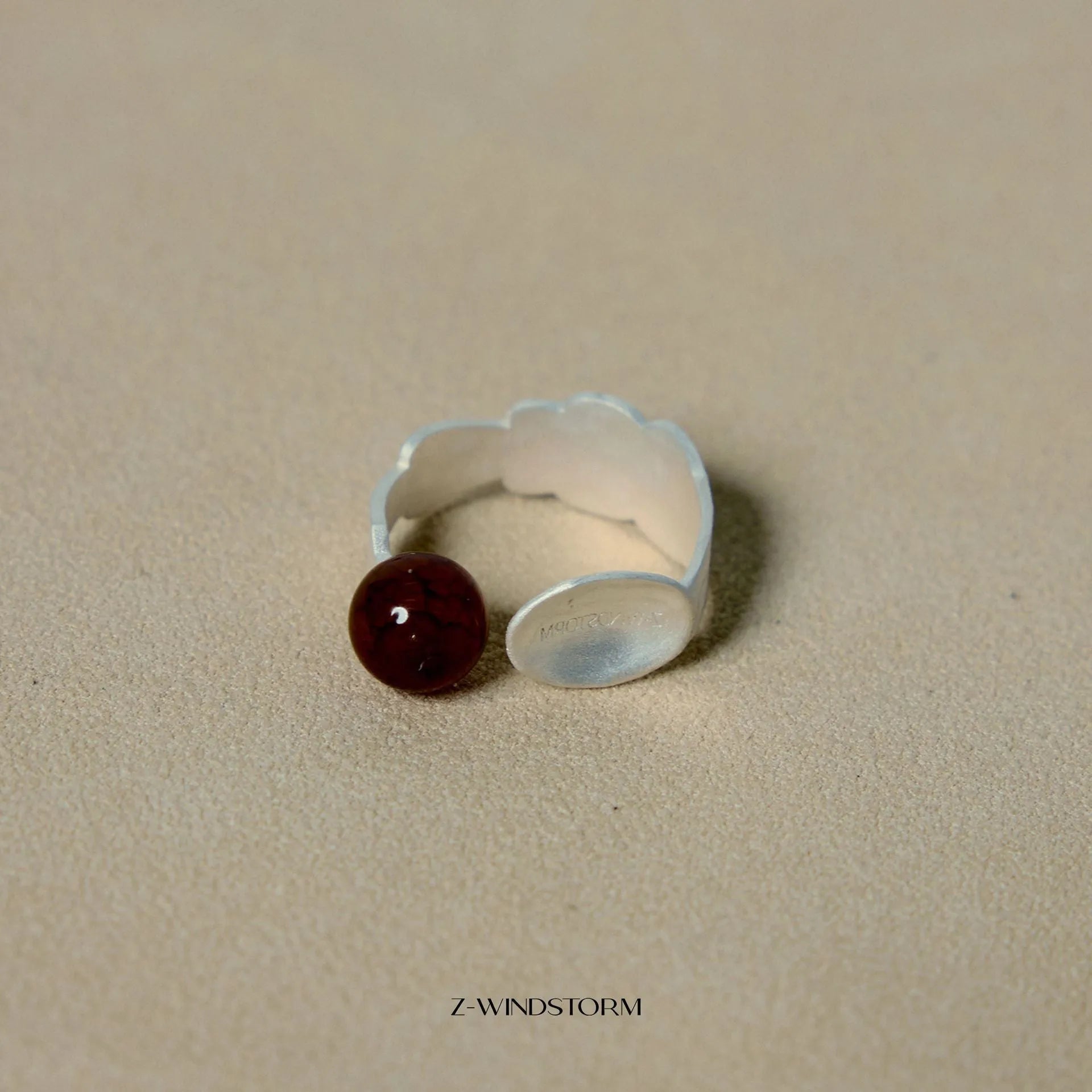 Small round spoon stewed pork design ring and bracelet set with electroplated alloy construction