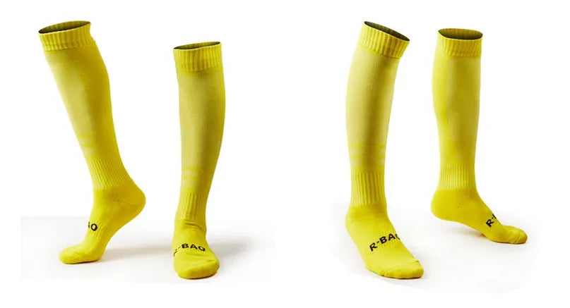 Cotton jacquard sports socks in multiple colours, thicker and absorbent, size L39-43 for adult football use