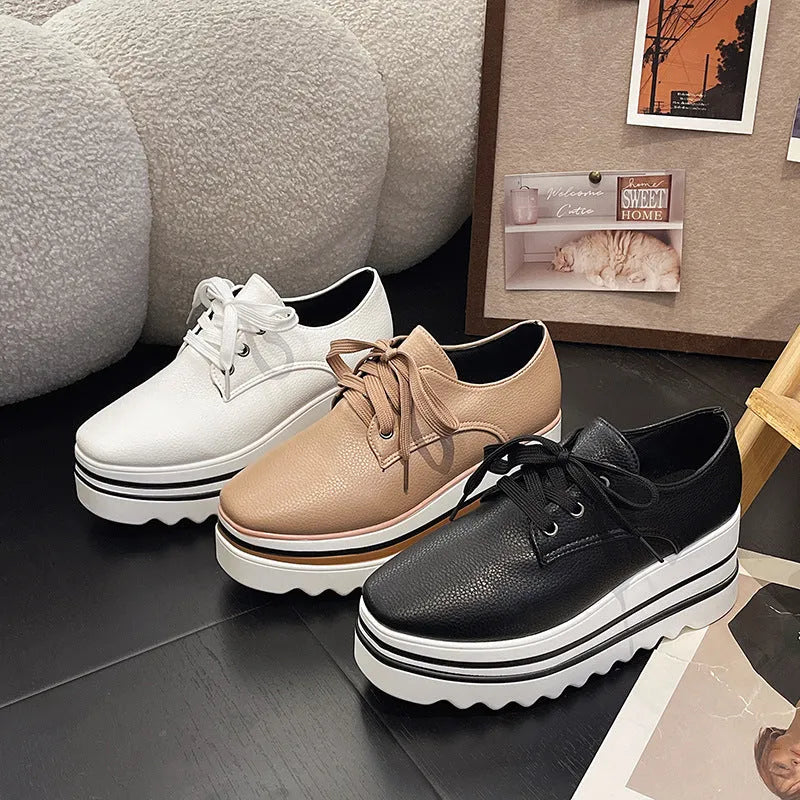 Brogue lace-up square toe platform pumps in white with PU upper and English muffin heel