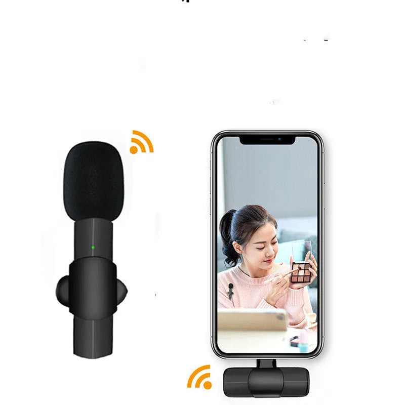 Wireless lavalier microphone for mobile phones with Type-C and Lightning charging interfaces