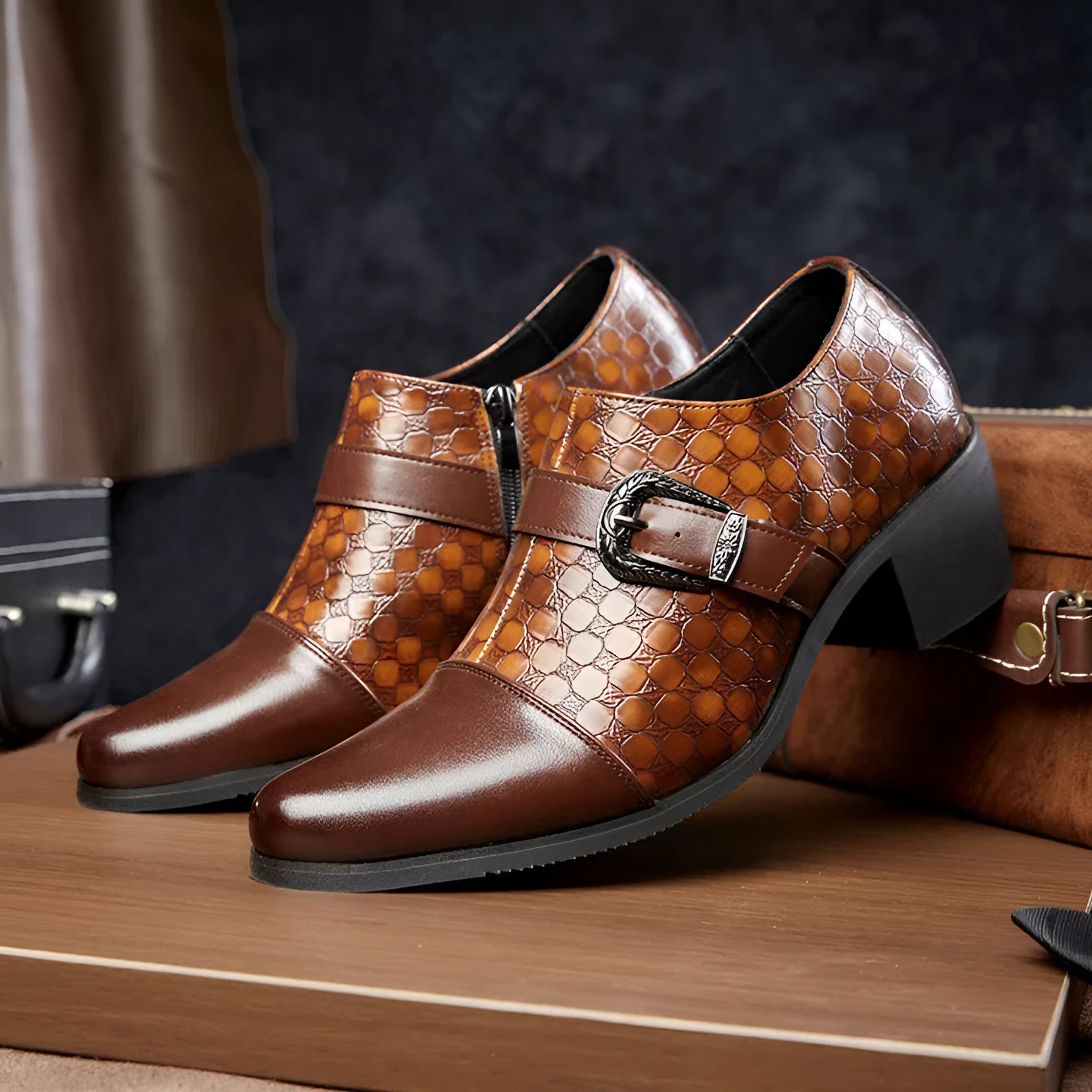 Men's casual snakeskin Cuban leather lace-up round toe shoes in black and brown rubber sole
