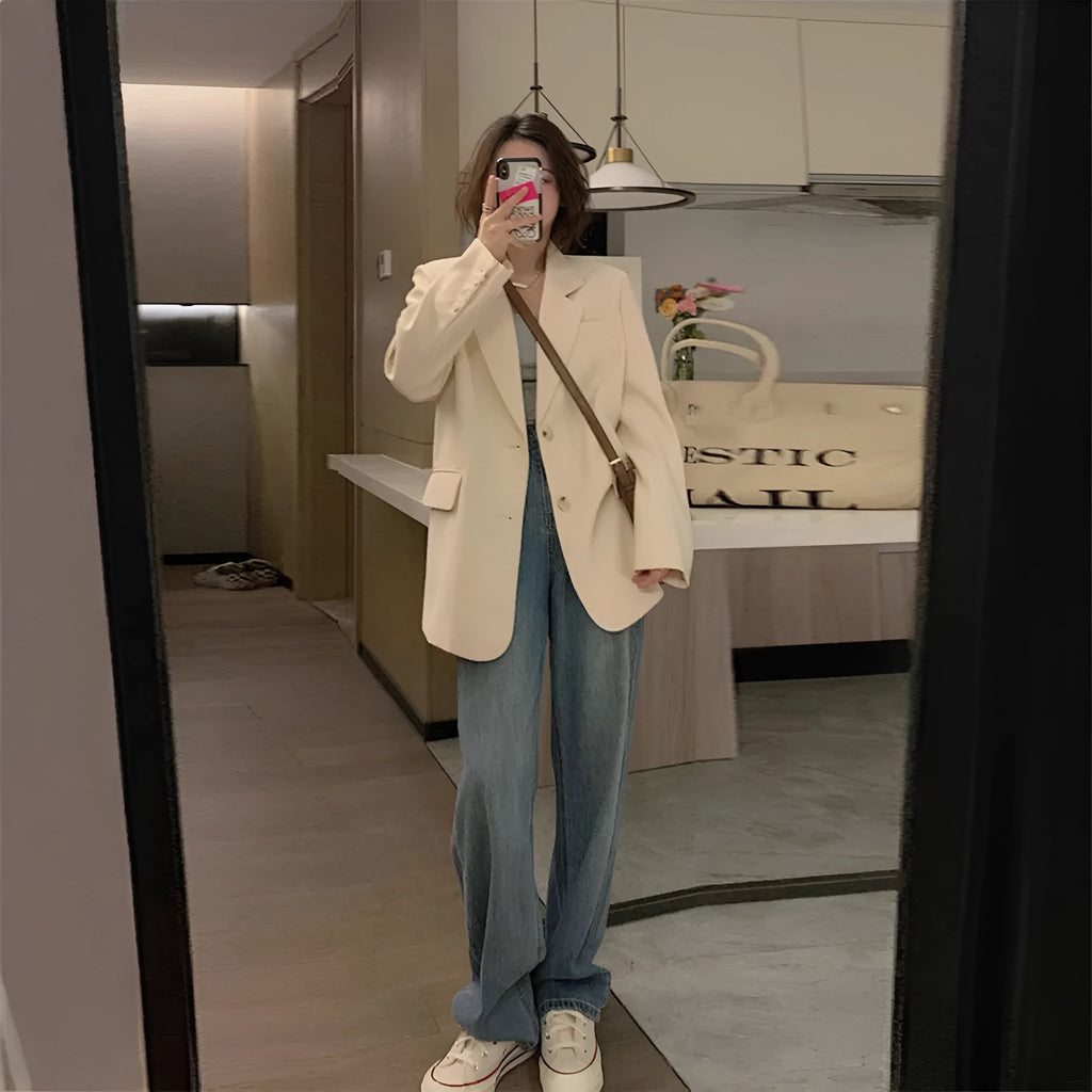 Korean-style solid colour suit jacket with long sleeves and practical pockets