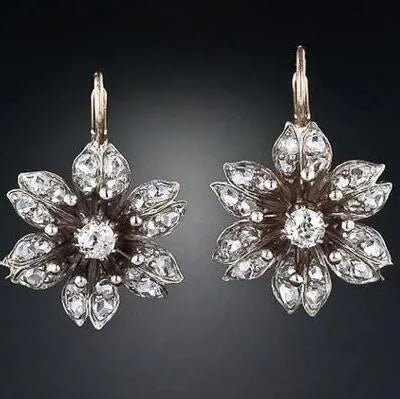 Women's retro fashion earrings with alloy construction and silver electroplated finish