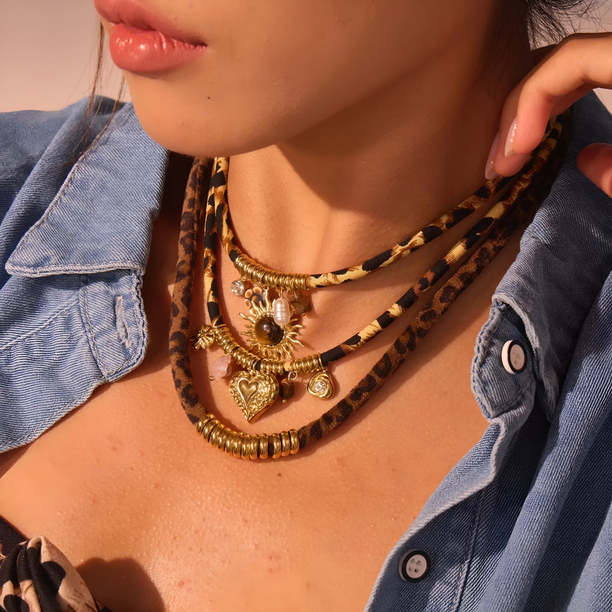 Leopard series stainless steel necklace with geometry pendant and adjustable 41-50cm chain