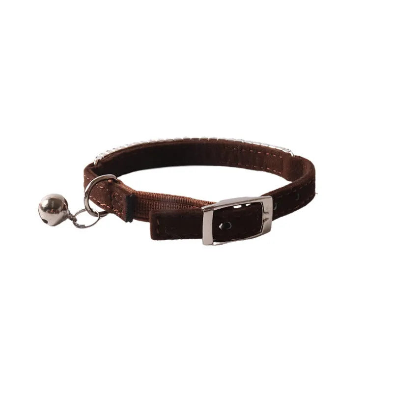 Elastic buckle cat collar with gang drill decoration in flocking material