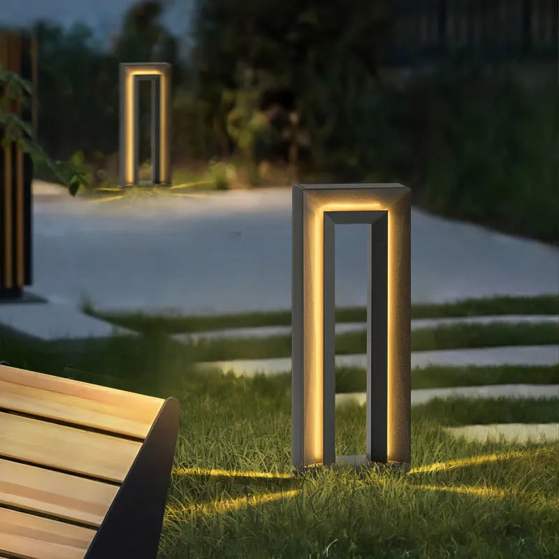Geometric stainless steel solar garden lamp with acrylic elements