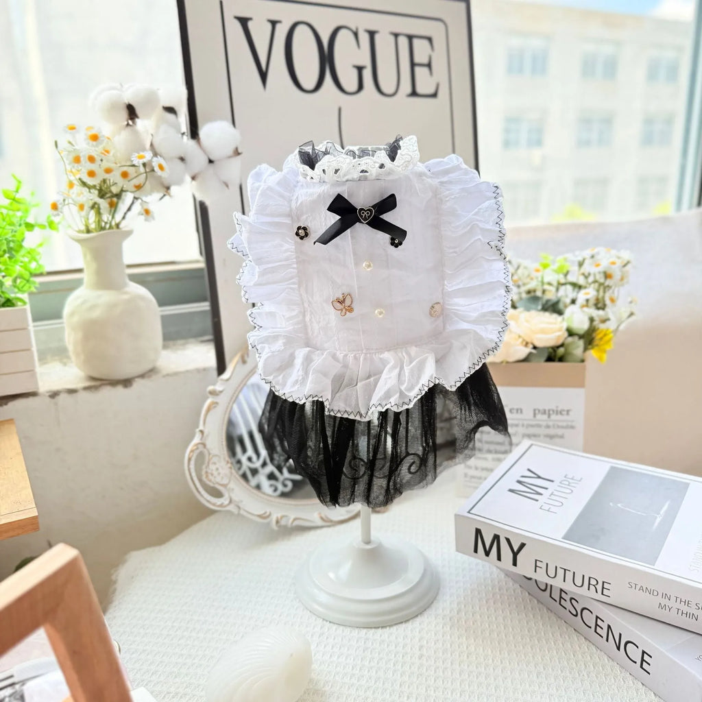 White polyester waltz gauze skirt for dogs in princess style on small pet mannequin