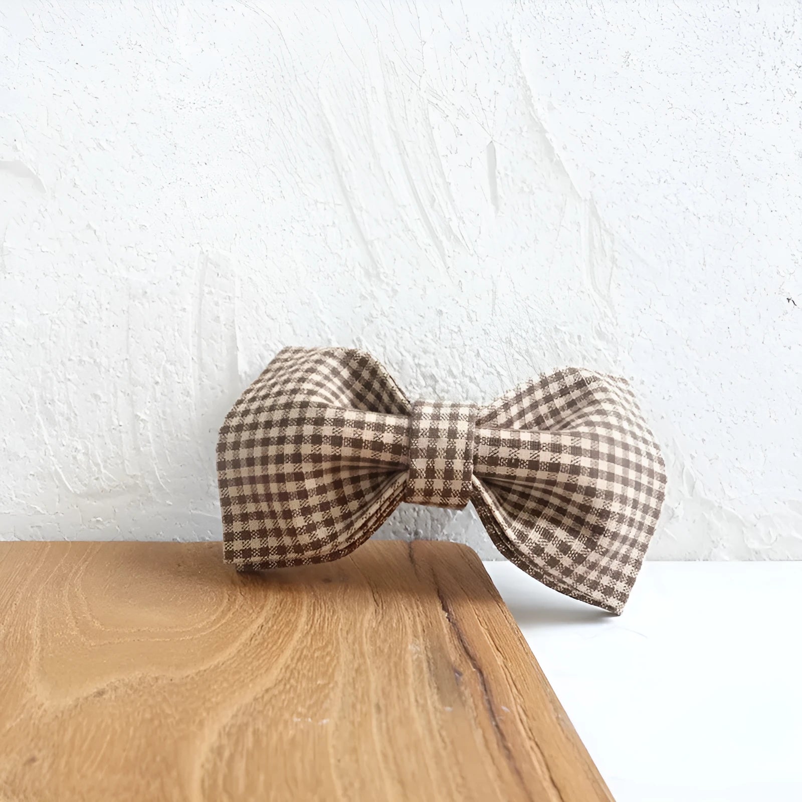 Pet leash and bow set in coffee grid polyester, available in sizes XS to XL
