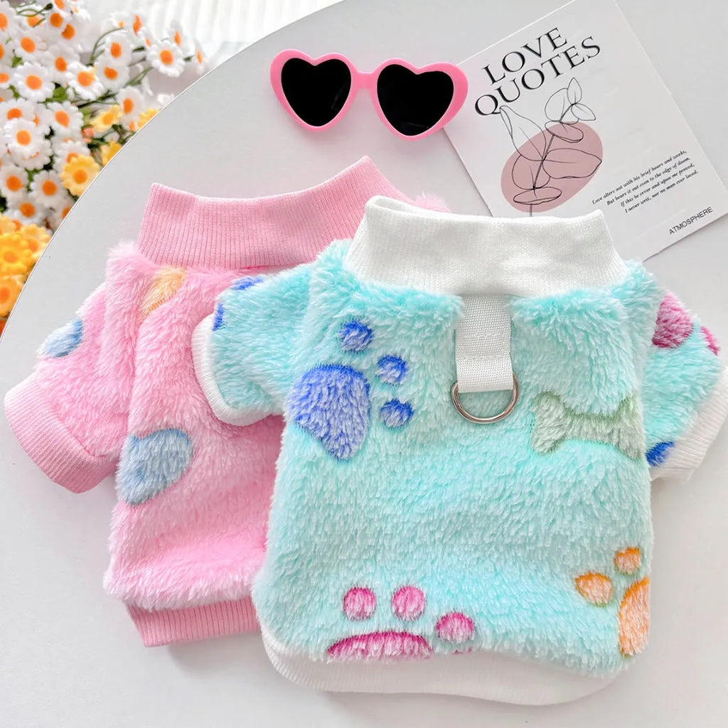 Flannel pet clothing in pink love pattern on a light background, cotton material, available from XS to XXL