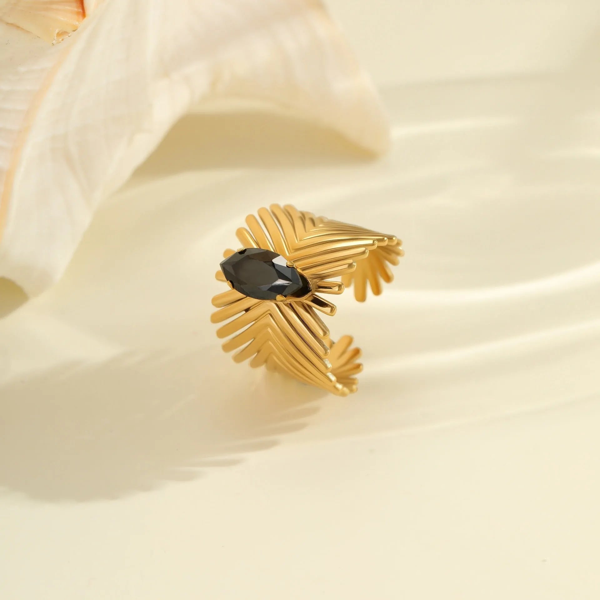 Geometric open mouth stainless steel ring with zircon stones and electroplated finish