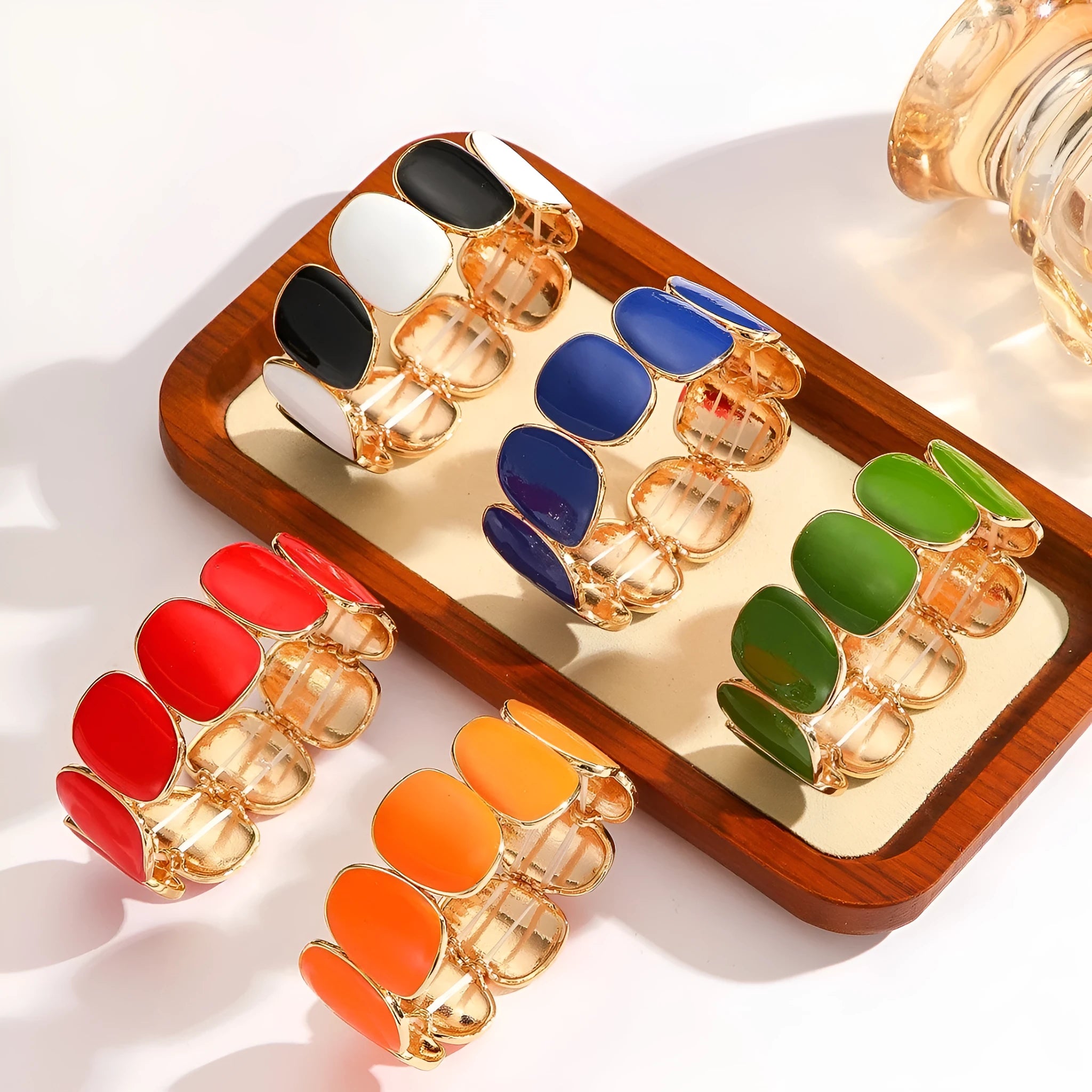 Adjustable coloured bracelet with metal toggle clasp, available in five colours