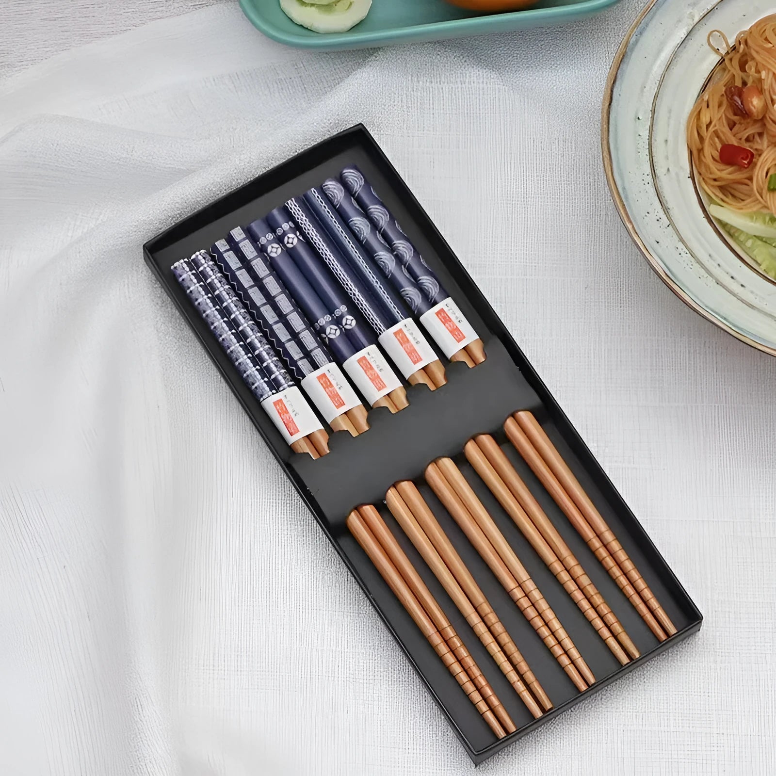 Five pairs of Japanese-style bamboo chopsticks with cartoon patterns in gift box packaging