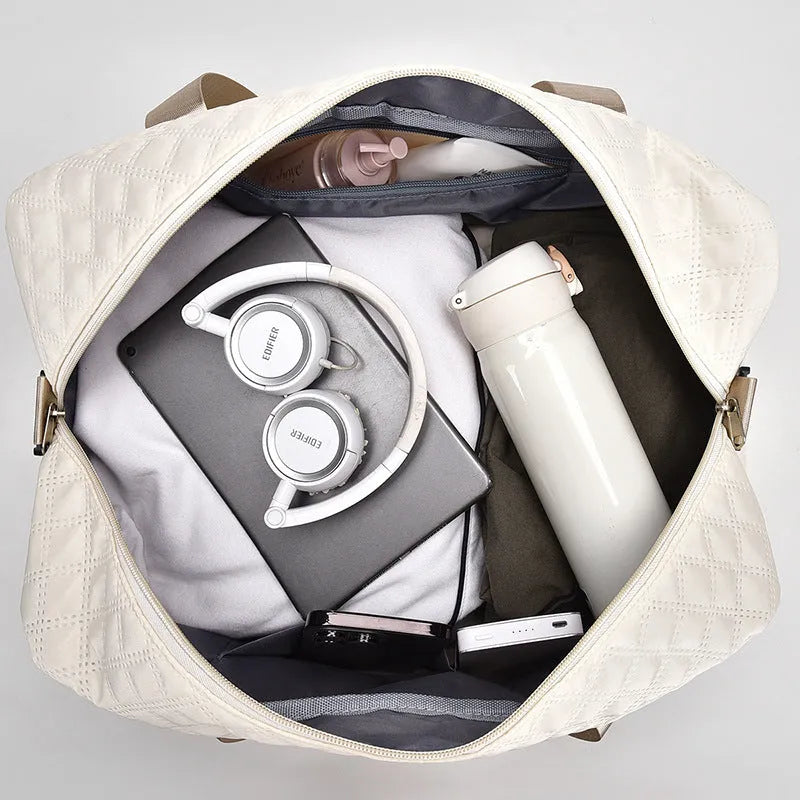 Large polyester oxford cloth leisure travel bag with a 36-55 litre capacity for buggies.