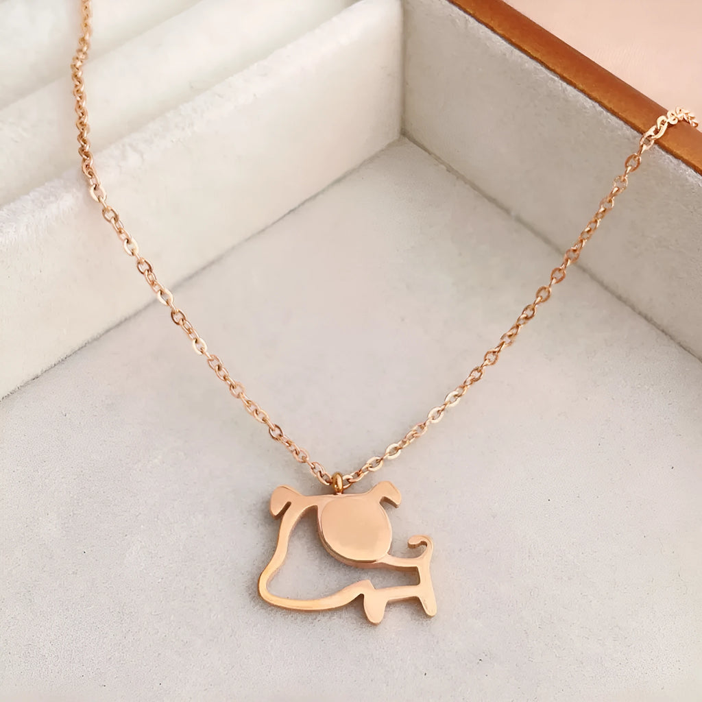 Rose gold titanium steel clavicle chain necklace with geometric line pattern and electroplated non-fade finish
