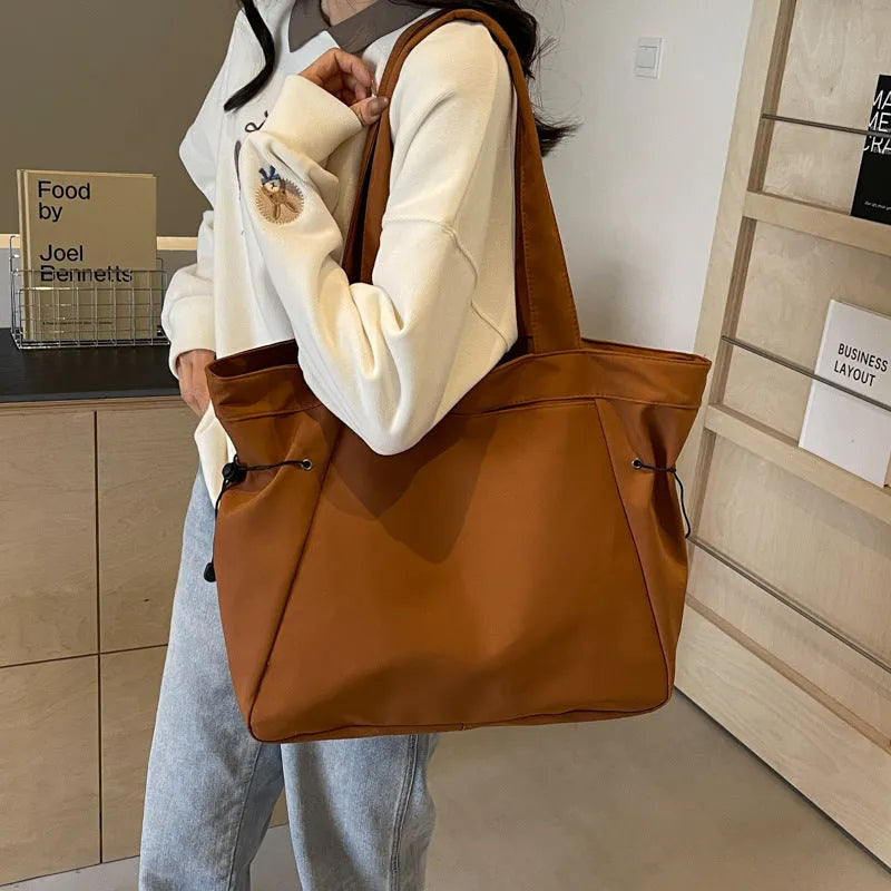 Soft Oxford cloth folding shoulder tote bag in street trend style with shoulder strap