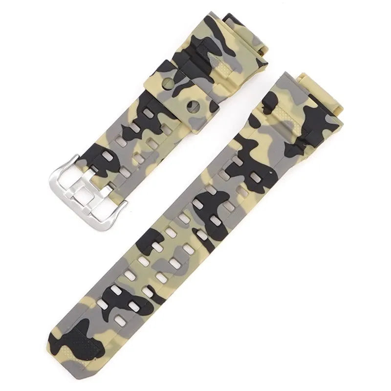 Camouflage pattern TPU watch strap with silver buckle measuring 12+7cm length