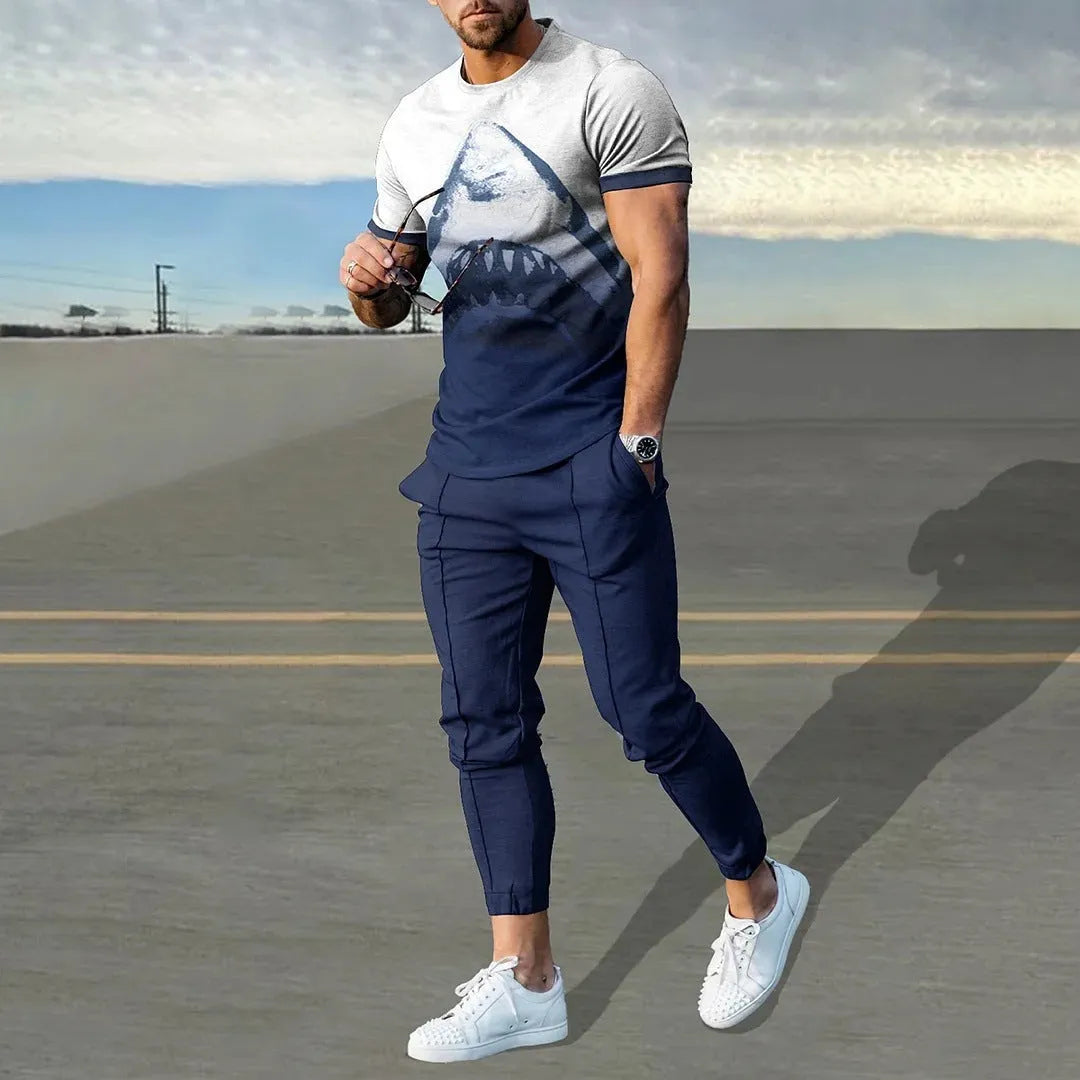 Men's slim-fit two-piece sports suit with short sleeve printed t-shirt and matching trousers in polyester blend fabric