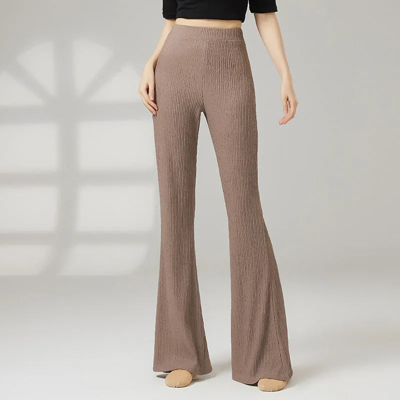 Women's classical dance practice trousers in polyester fabric available in multiple colours for sports training