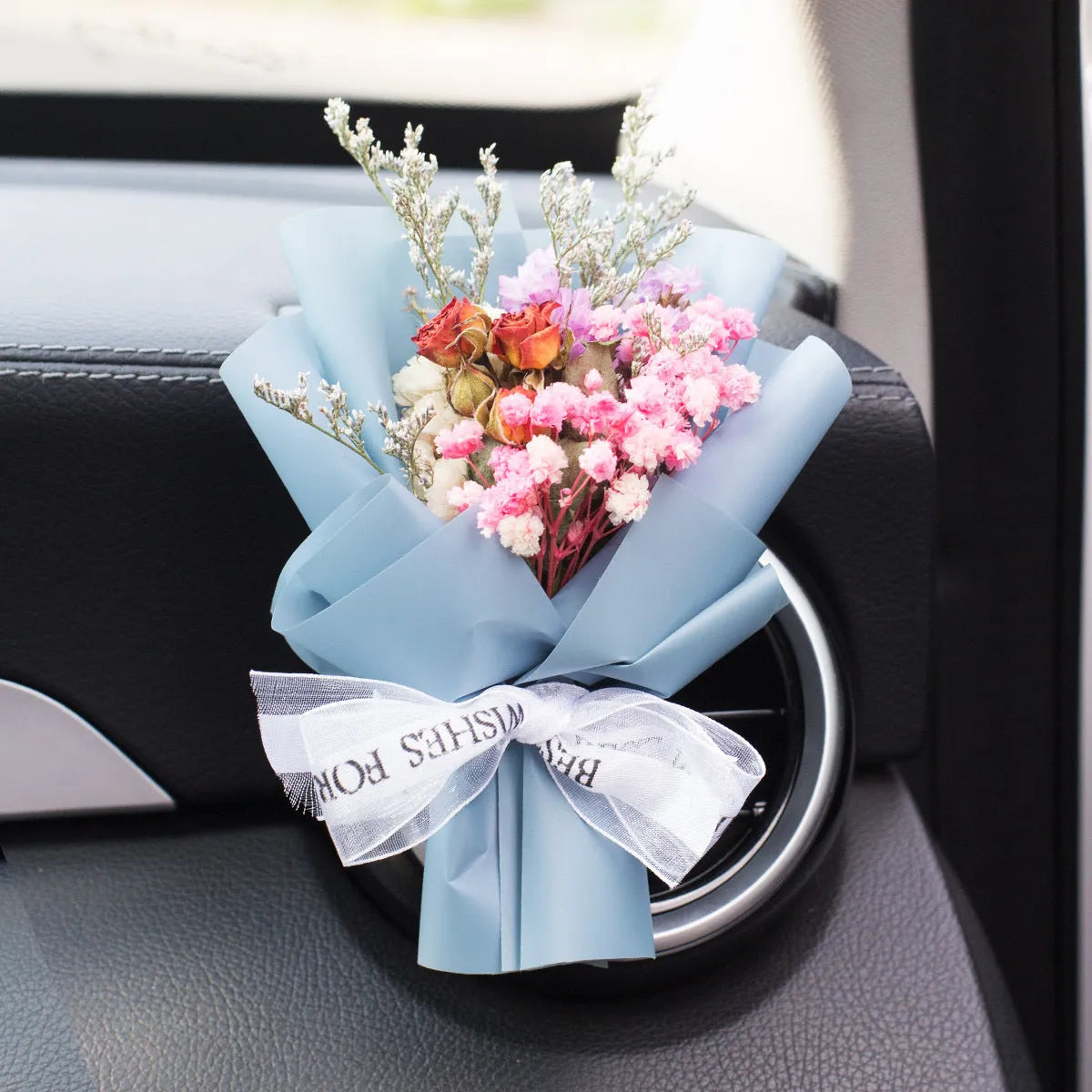 Handmade dried flower car air freshener ornament with scented slice on car vent