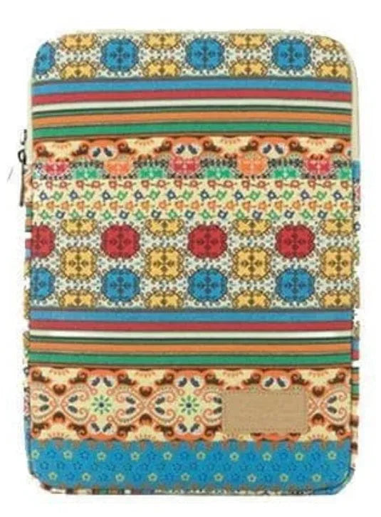 Canvas laptop sleeve for 14-inch laptop in brown colour, British-style design