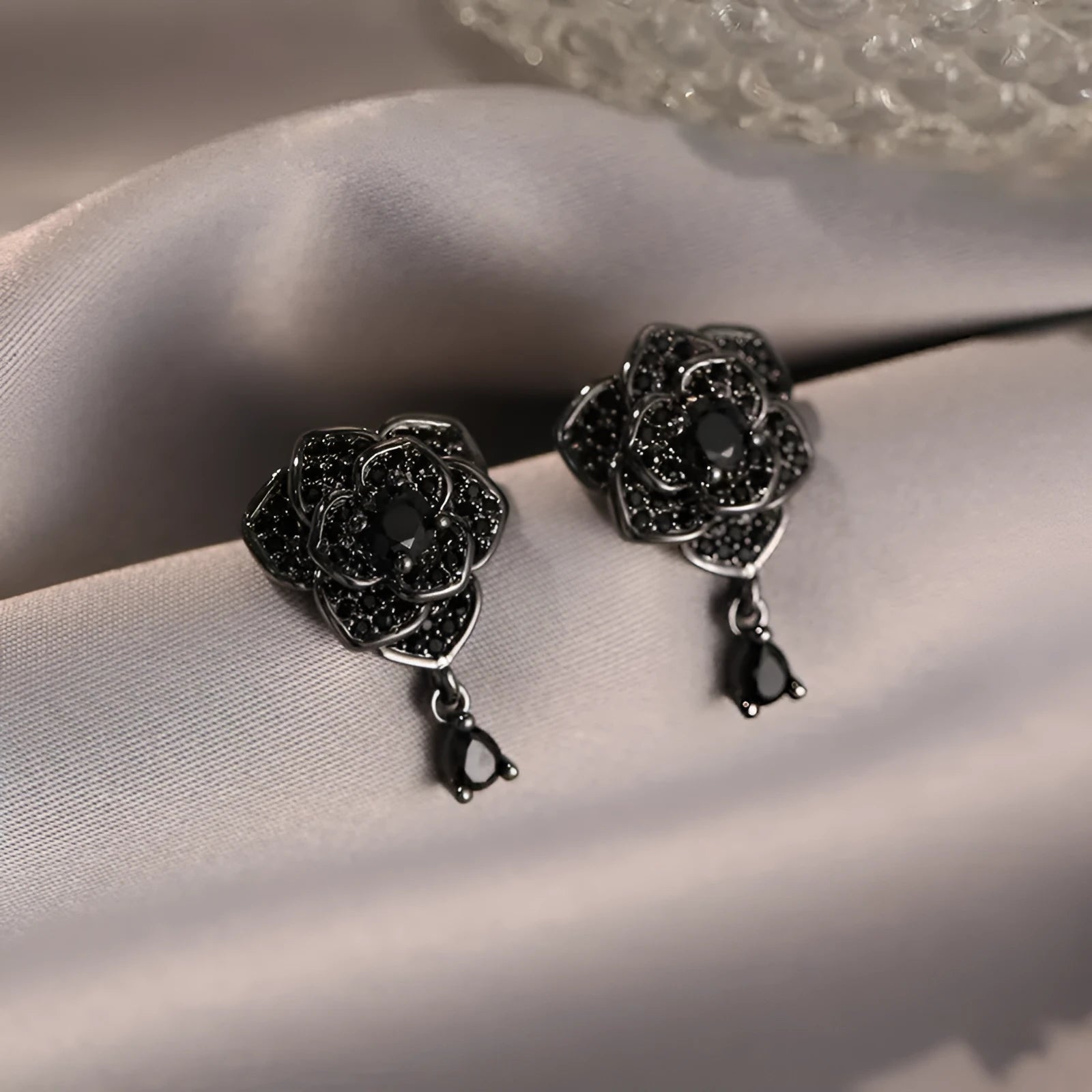 Black rose zircon flower stud earrings with 18K gold plating on copper construction