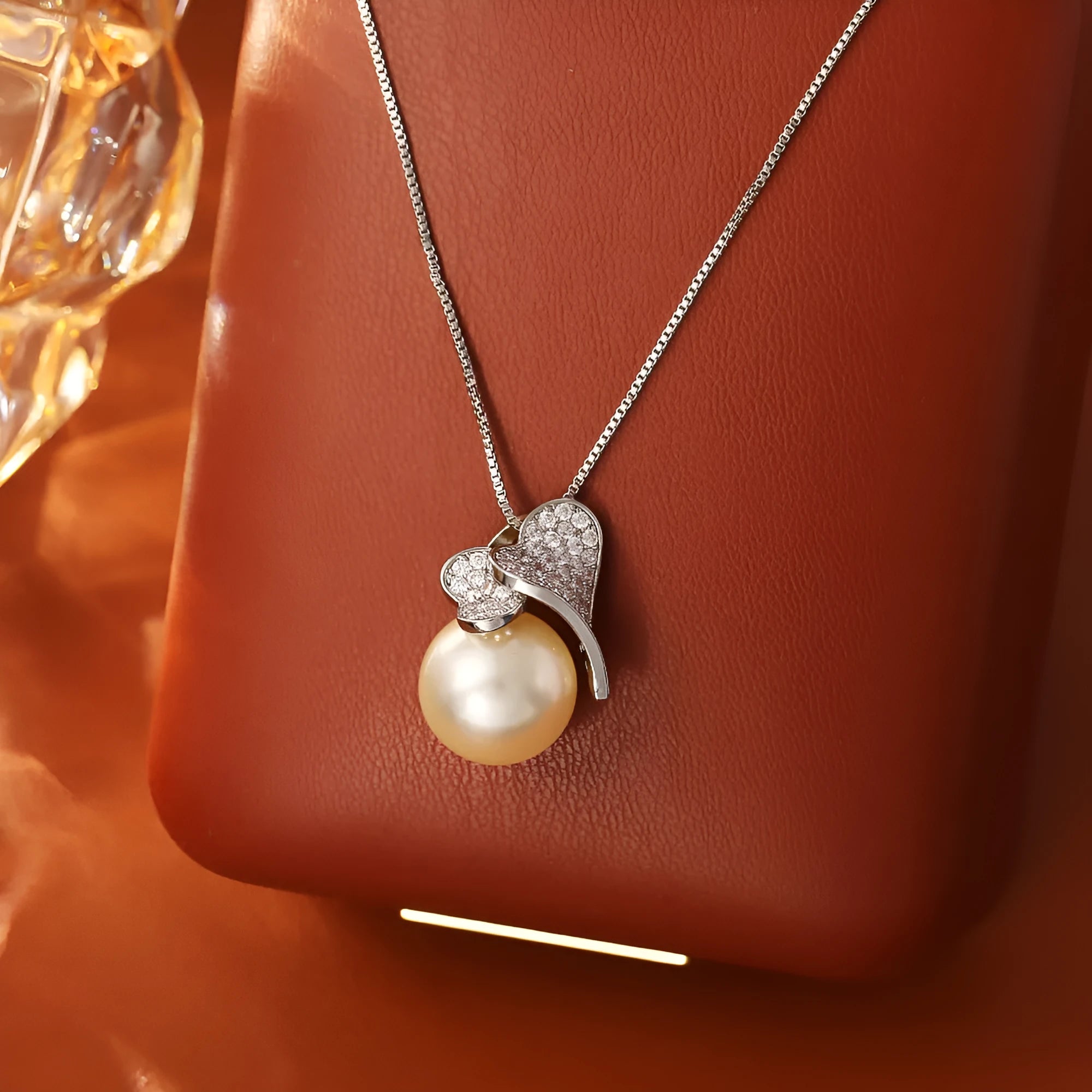 Pearl leaf necklace with real gold plating, copper chain, adjustable 41-50cm, gray pearl option