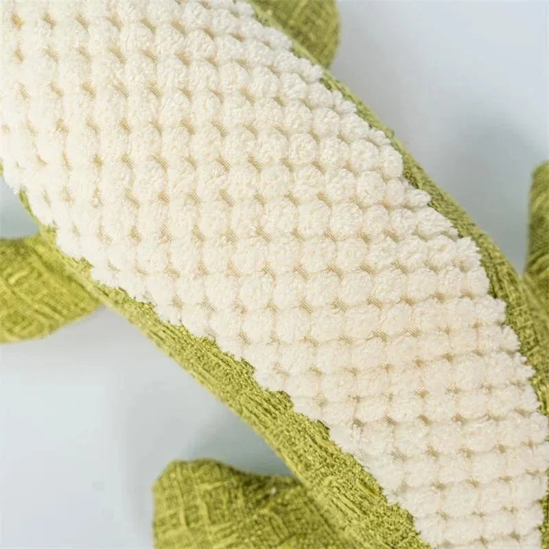 Pet plush toy with corn grid texture and biting sound feature in blue, green, or red colours for cats and dogs